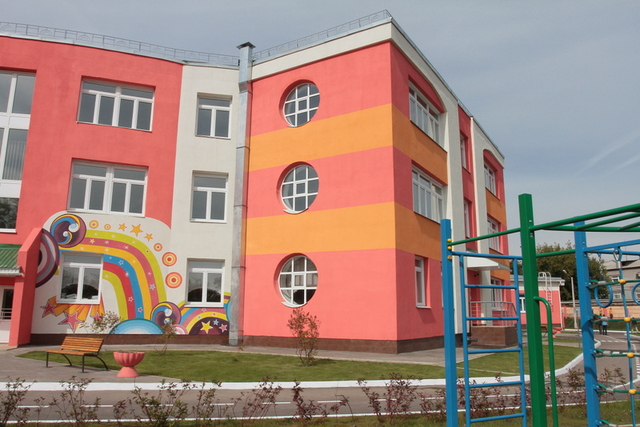 Российская власть для блага детей готовится отдать резиденции чиновников