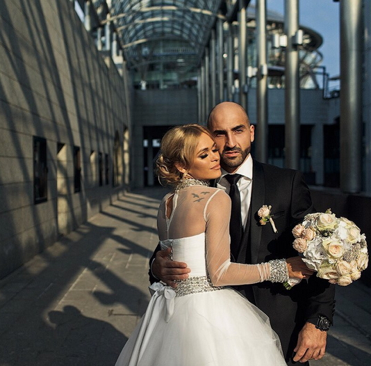 Анна Хилькевич поделилась с поклонниками фото со свадьбы