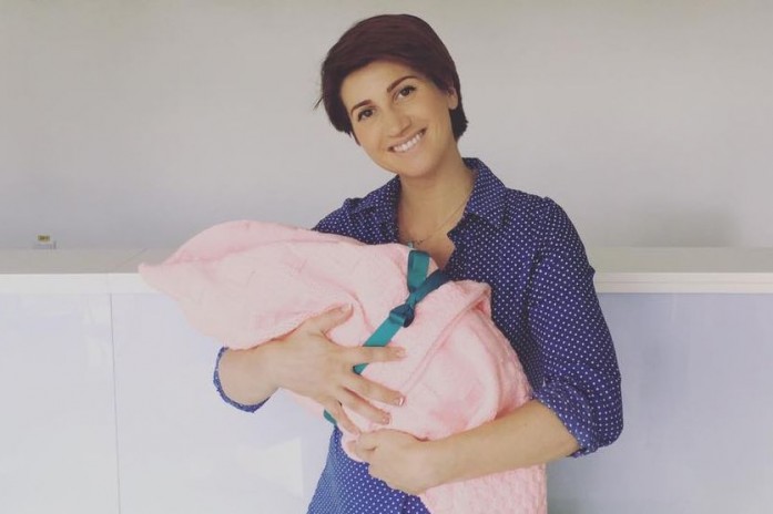 Анита Луценко публикует первые фото дочери