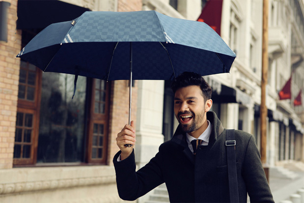 Мода. Как выбрать стильный и удобный зонт?