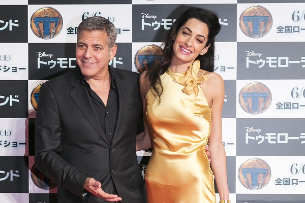 Жена Джорджа Клуни шокировала общественность своей чрезмерной худобой