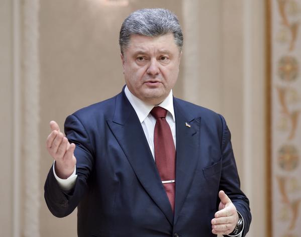 Неуступчивому Порошенко предложили Минск 3
