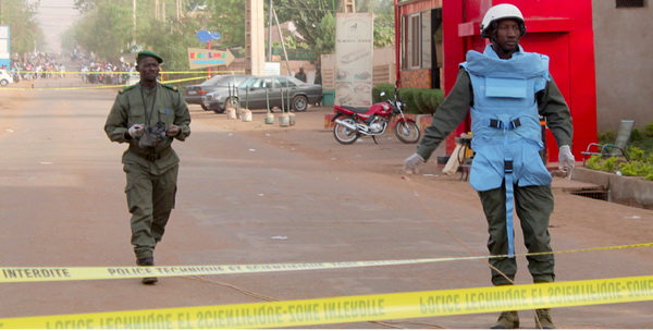 В Мали начался штурм захваченного отеля