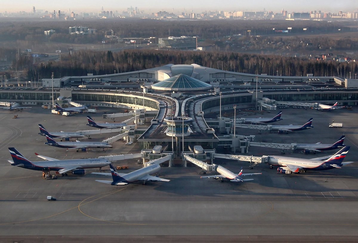 Из-за угрозы взрыва увеличен штат охраны в аэропорту Шереметьево